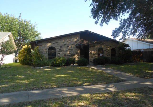 5053 Blue Glen Dr, The Colony, TX 75056