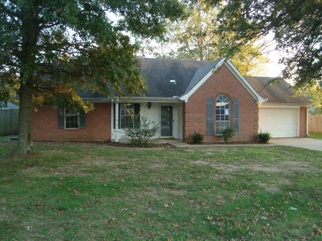 6645 Green Glen Dr, Walls, MS 38680