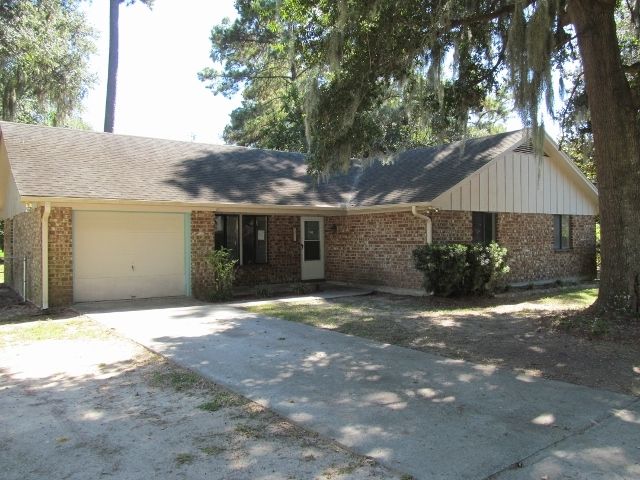 6091 Vaux Rd, Beaufort, SC 29906