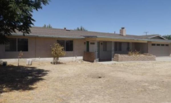 12366 Tesuque Rd, Apple Valley, CA 92308