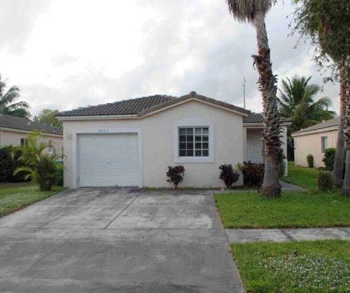 2452 Sw 106 Ave, Hollywood, FL 33025