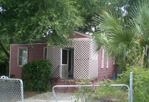 2106 Courtland Ave, Charleston, SC 29403