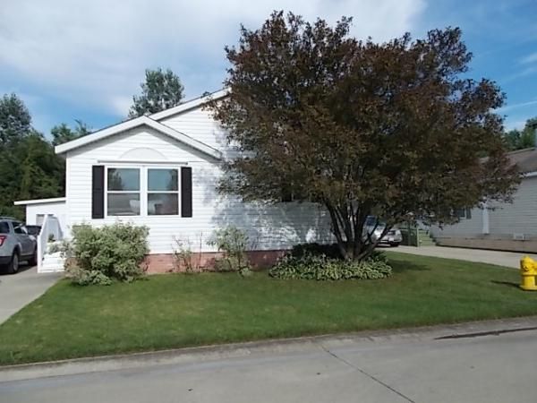 45866 Bonaventure, Macomb, MI 48044