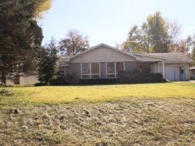 1990 S Green St, Henderson, KY 42420