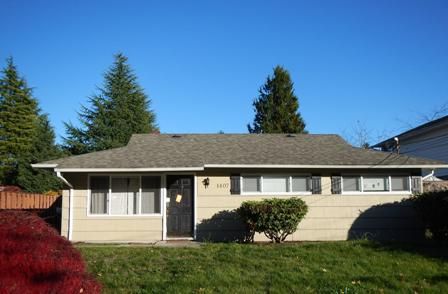 1407 Moorlands Dr, Tacoma, WA 98405