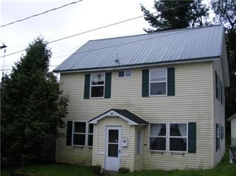 4 Mcclelland St, Saranac Lake, NY 12983