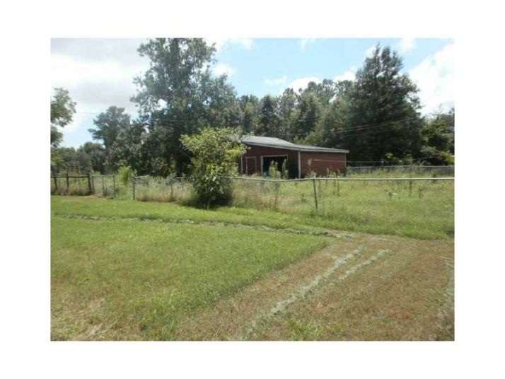 36 Hilltop Road, Roopville, GA 30170