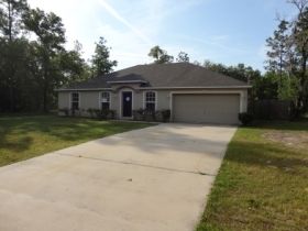 106 W Navarro Place, Dunnellon, FL 34434