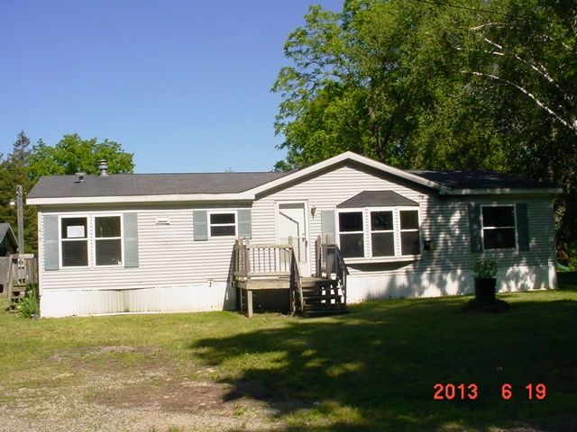 40 First St, Sand Lake, MI 49343