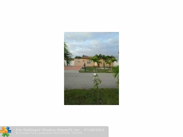 8031 NW 175TH ST, Hialeah, FL 33015