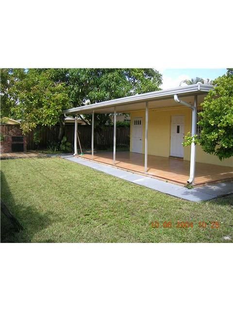 850 W 50 PL, Hialeah, FL 33012