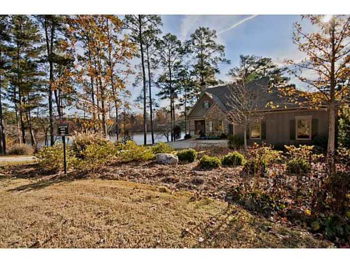 87 Lake Club Loop, Newnan, GA 30263