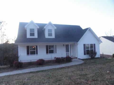 1047 Trojan Run Dr, Soddy Daisy, TN 37379