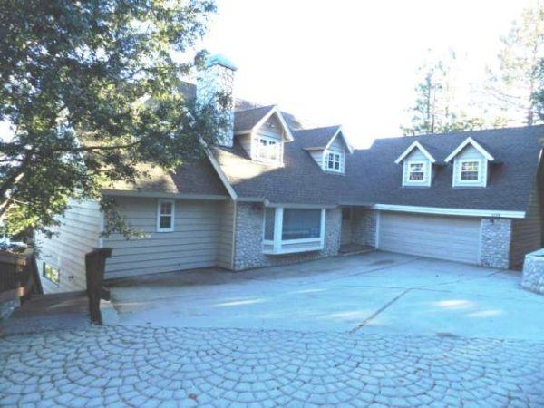 1152 Nadelhorn Drive, Lake Arrowhead, CA 92352