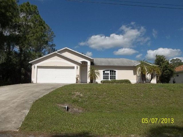 2519 Parrot St, North Port, FL 34286