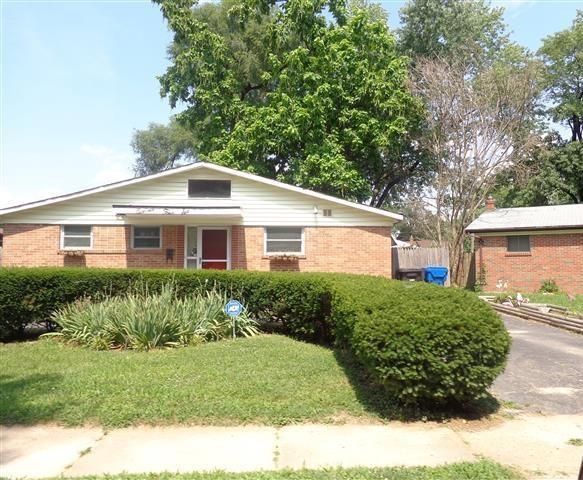 1146 Glenside Ln, Saint Louis, MO 63130