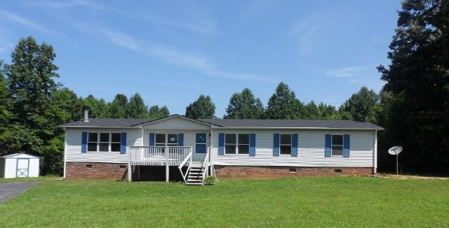 220 Bambi Ln, Dry Fork, VA 24549