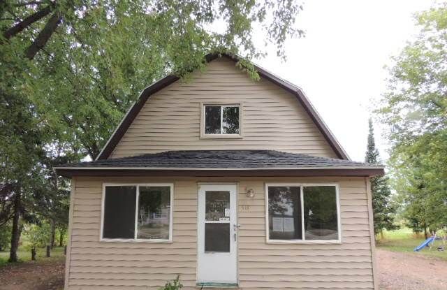 518 N Paul Avenue, Owen, WI 54460