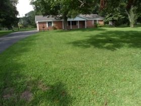 816 Western Avenue, Angleton, TX 77515