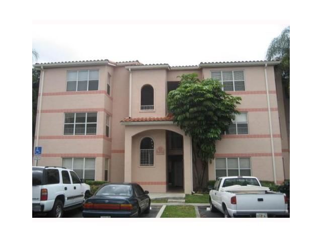 3480 PINEWALK DR # 122, Pompano Beach, FL 33063