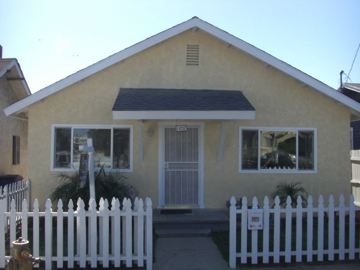 1037 McDonald Avenue, Wilmington, CA 90744