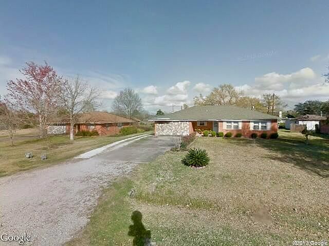 S Kansas Ave, Anahuac, TX 77514