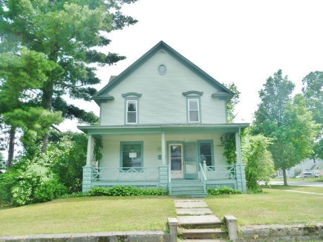 251 W Franklin Ave, Reed City, MI 49677