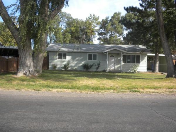 1741 4th Ave E, Twin Falls, ID 83301