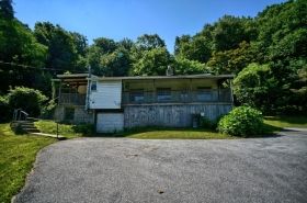 10 Hill Top Rd, Duncannon, PA 17020