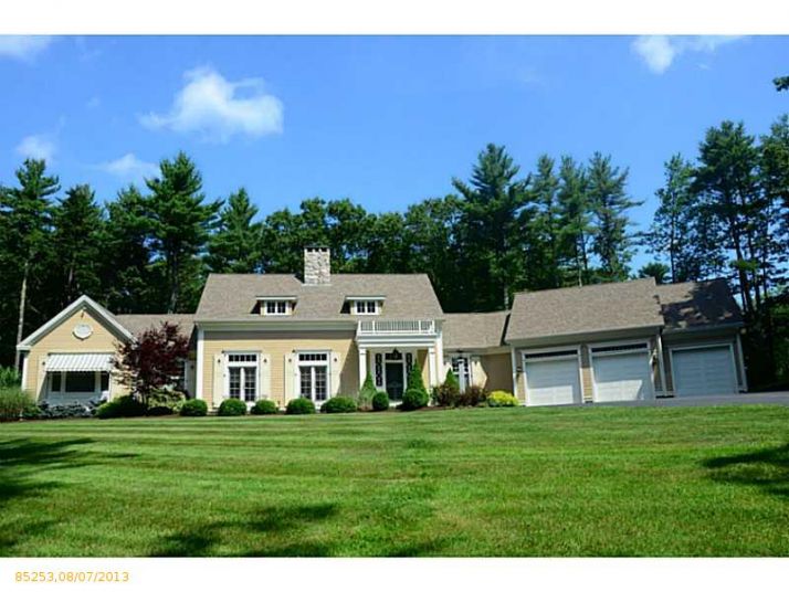 5 Surrey Lane, Kennebunk, ME 04043