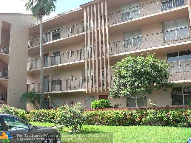 7431 NW 1st St # 102, Pompano Beach, FL 33063