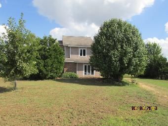3770 Payne Field Rd, West Point, MS 39773