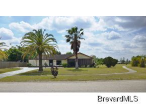 1298 Dawn St Ne, Palm Bay, FL 32905