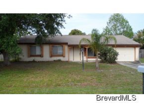 724 Brevity Ave Ne, Palm Bay, FL 32905