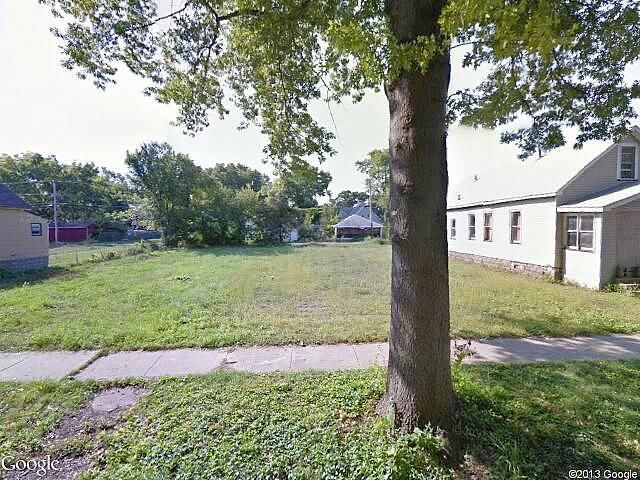 10Th Ave, Rock Island, IL 61201