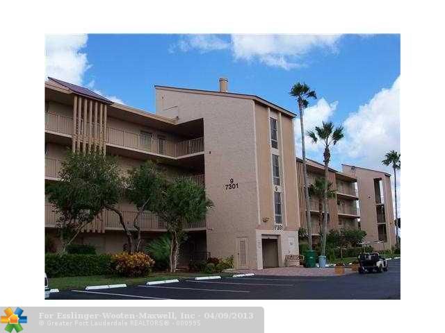 7210 LAKE CIRCLE DR # 305, Pompano Beach, FL 33063