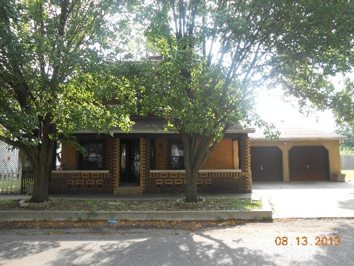 409 N 8th Street, Clinton, IN 47842