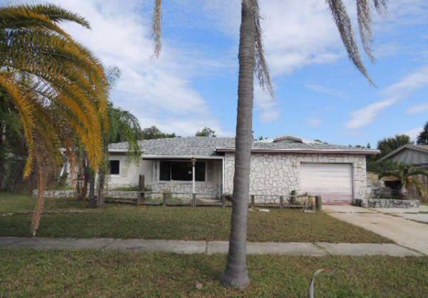 9279 78th Pl N, Seminole, FL 33777