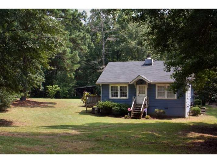 76 Pool Circle, Auburn, GA 30011