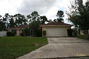 1606 SW Buttercup Ave, Port Saint Lucie, FL 34953