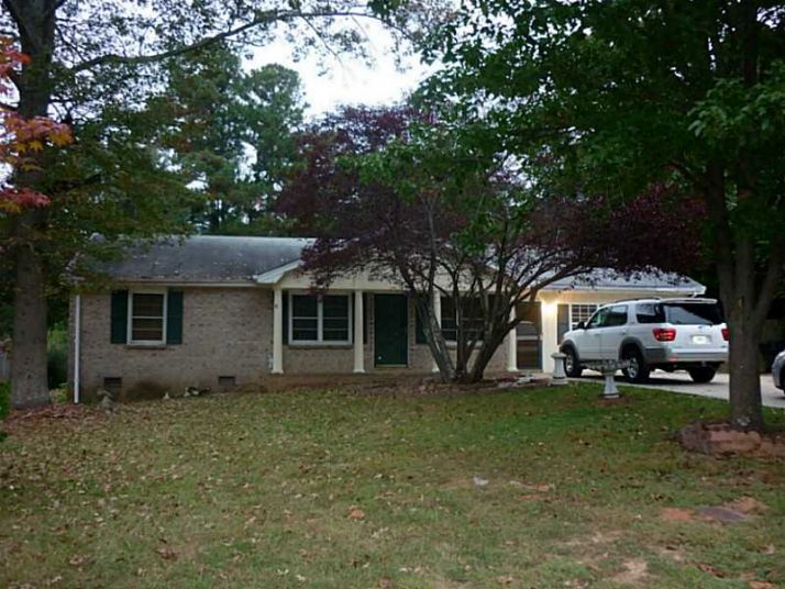 357 Black Oak Court, Lawrenceville, GA 30046