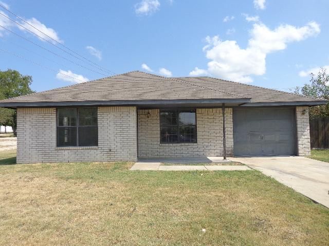 1302 E Downs Avenue, Temple, TX 76501