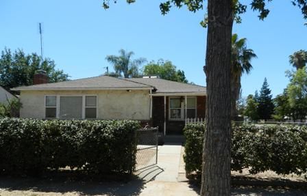 1667 North Delno Avenue, Fresno, CA 93705