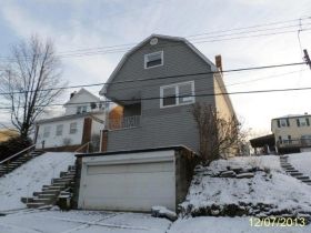 578 Stephens St, Ambridge, PA 15003