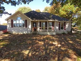 318 Junior Dr, Covington, TN 38019