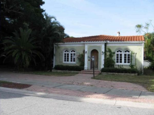 504 Nassau St S, Venice, FL 34285