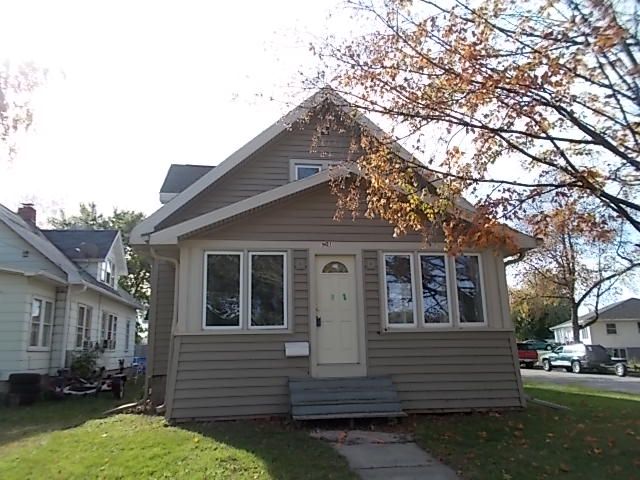 901 Henry Street, Neenah, WI 54956