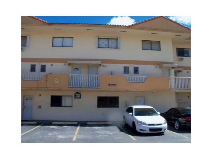 240 W 68 ST # 102, Hialeah, FL 33014