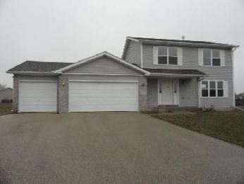 323 Winter Rose Cir, Davis Junction, IL 61020