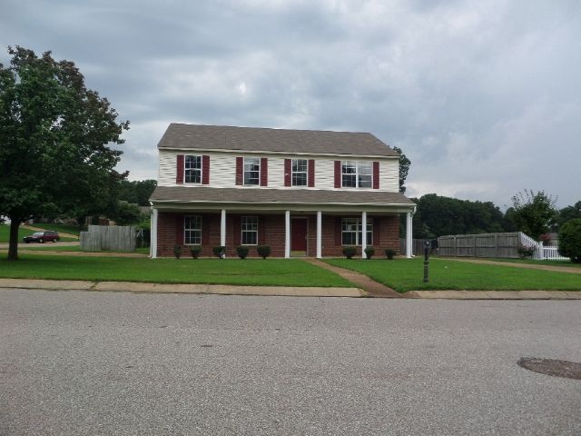 185 Lakewood Dr, Oakland, TN 38060